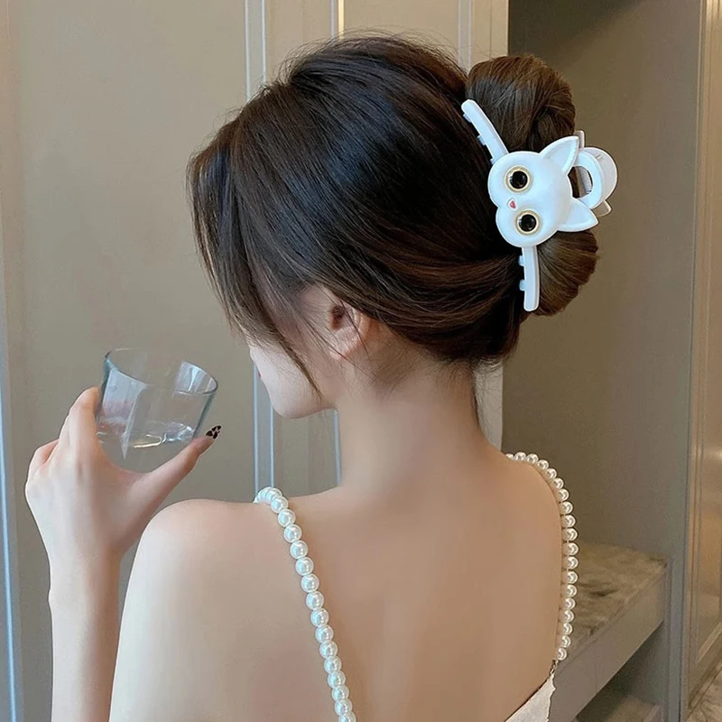 Neue süße schwarze weiße Katze Haars pangen Frauen hohle geometrische Greifer Klaue Clips Cartoon Tier Haarnadel Mädchen Haarschmuck