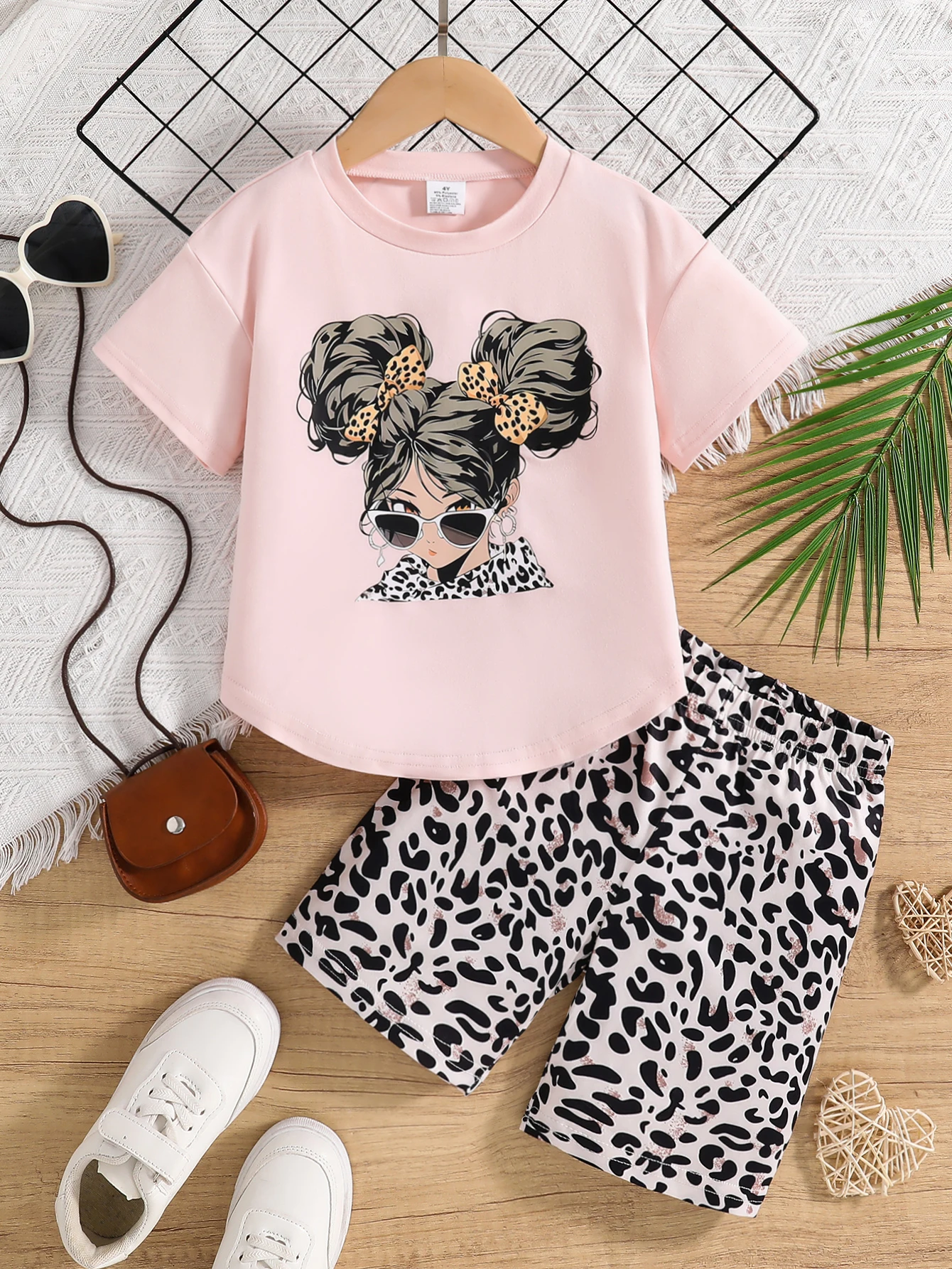 

Summer fashion girls' set, cartoon cute glasses, girls' cool and breathable short-sleeved patterned shorts set