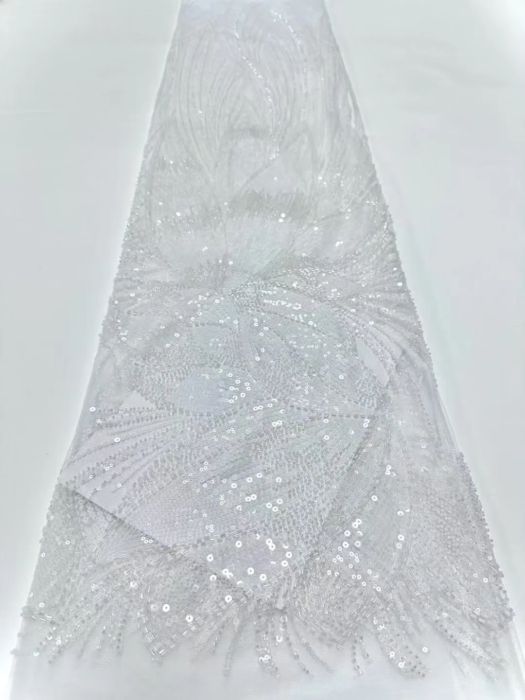 

2025 Высокое качество, африканская нигерийская вышивка, тюль, кружевная ткань, бусины, блестки, французский гипюр, свадебное платье, расшитое бисером, 5 ярдов