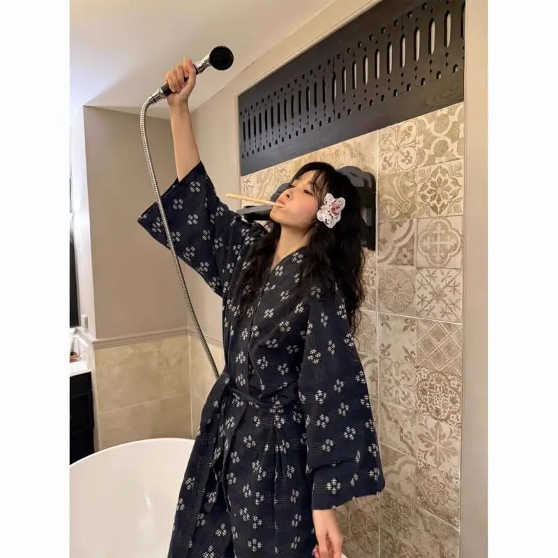 Women's Sleepwear Korean Version Long Sleeved Nightgown Women's Spring and Autumn Loose Oversized Comfortable Home Wear Bathrobe