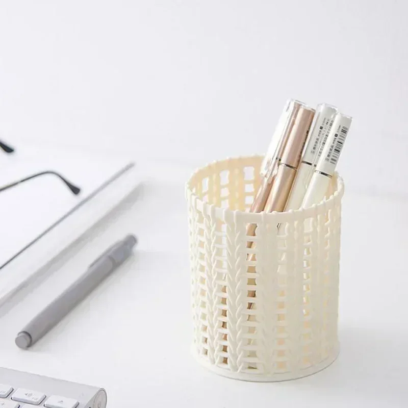 New Office Organizer Desktop Hollow Cylinder Pen Storage Box Pencil Brush Pot Pen Holder Makeup Brush Plastic Container