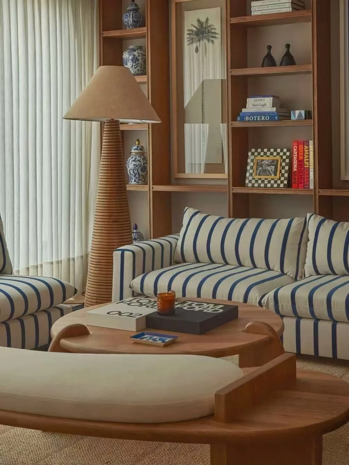 أريكة قماشية للسرير والإفطار على الطراز الفرنسي القديم لغرفة المعيشة وغرفة النوم مصممة للترفيه باللون الأزرق مخططة مزدوجة