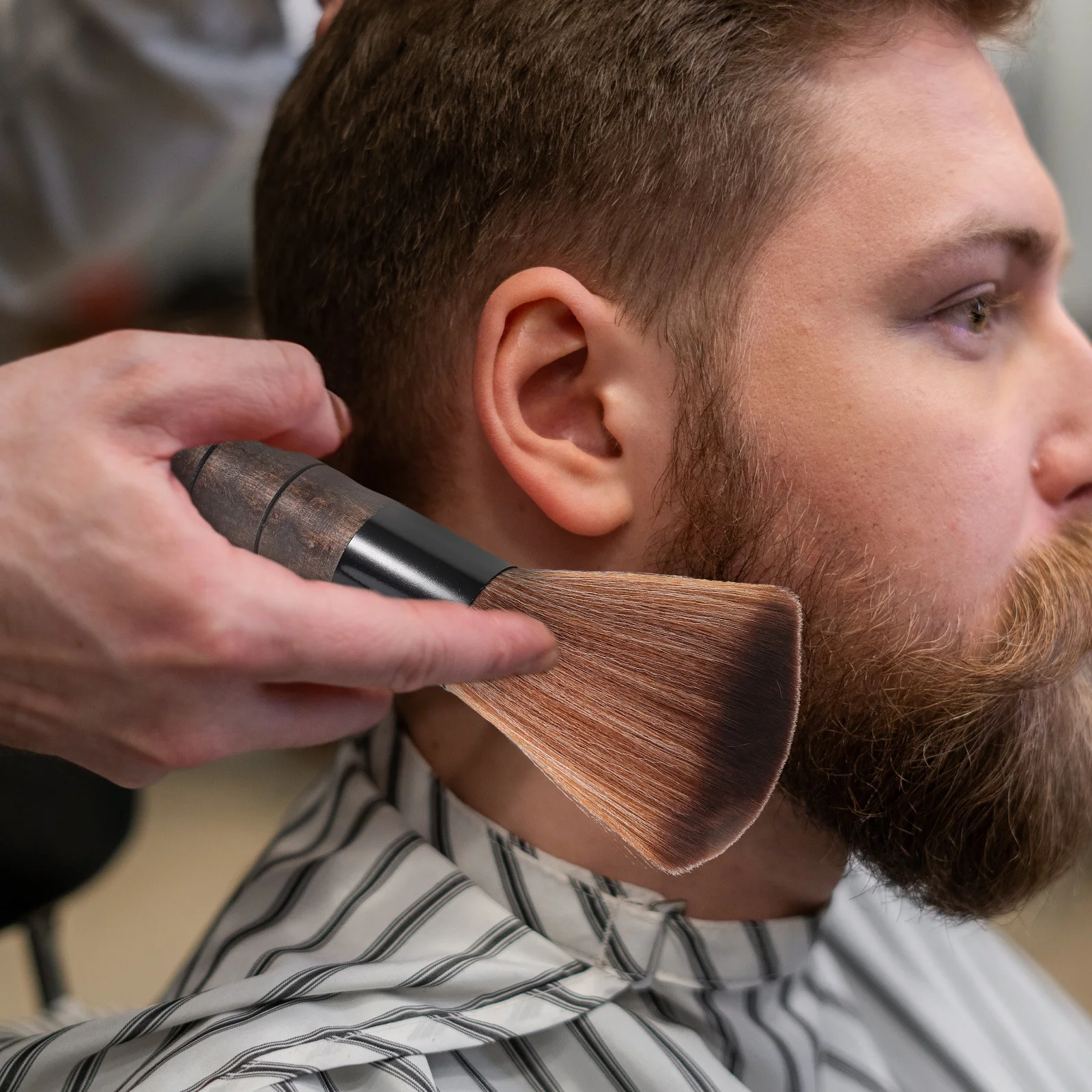 

Small Beard Brush for Men Wood Handle Bristle Grooming Tool Portable Hair Cleaning Brush for Styling and Combing Oily Hair