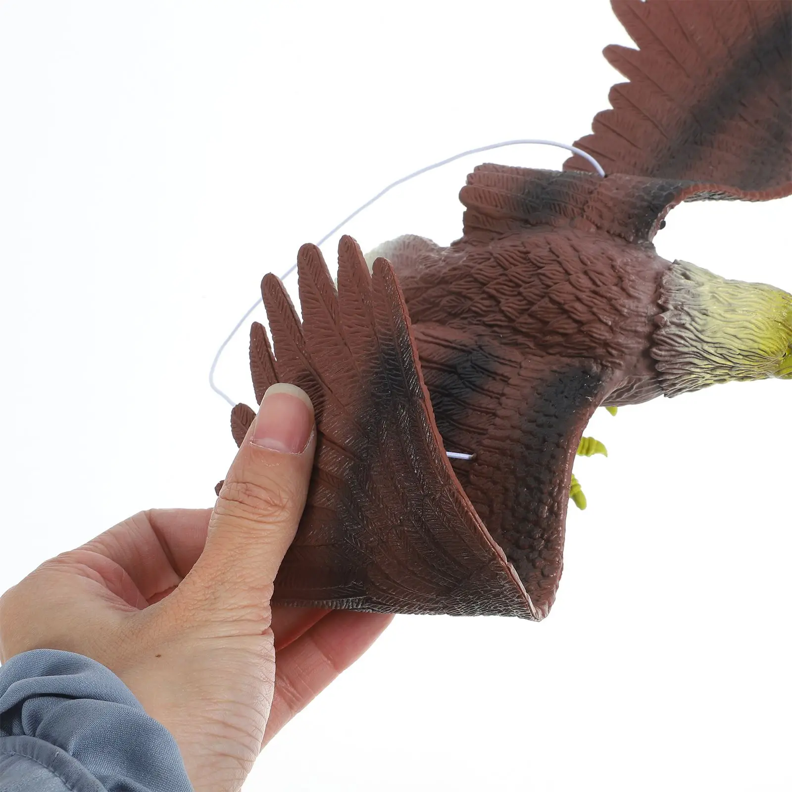 PVC Eagle Statue Vivid Flying Outdoor Decor Hawk Pigeon Decoy Garden Crow Yard Scarecrow with Hook and Wire Garden