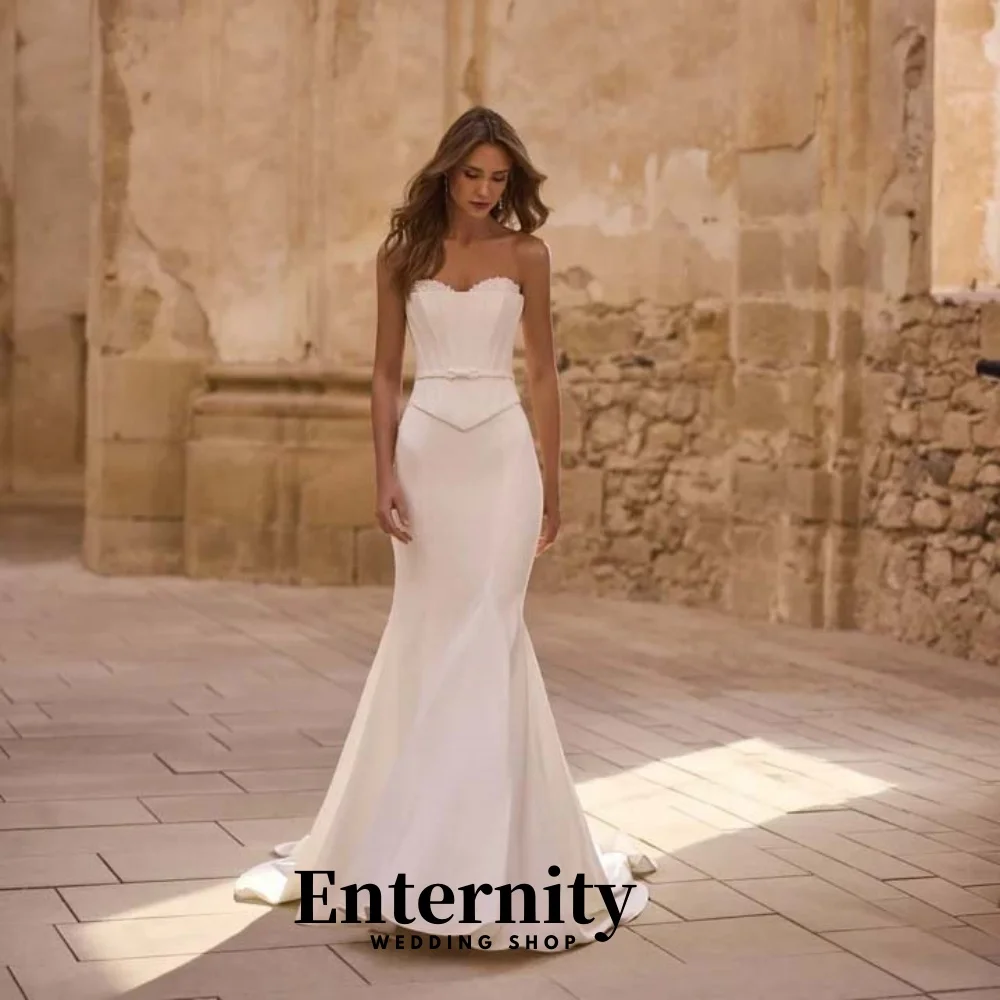 Customized Charming Sleeveless Button Wedding Dress Exquisite Satin Bridal Gown Sweetheart Wedding Gown Vestidos De Novia