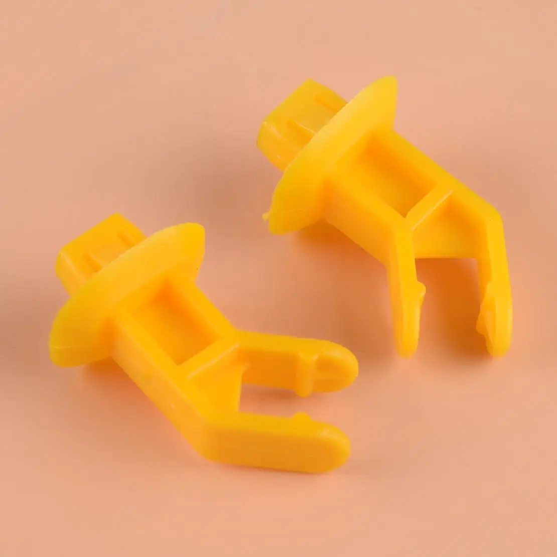 

2pcs Yellow Plastic Hood Support Prop Rod Clips Fit For Ford Focus C-Max Escape AM5Z-16828-A 2013 2014 2015 2016 2017