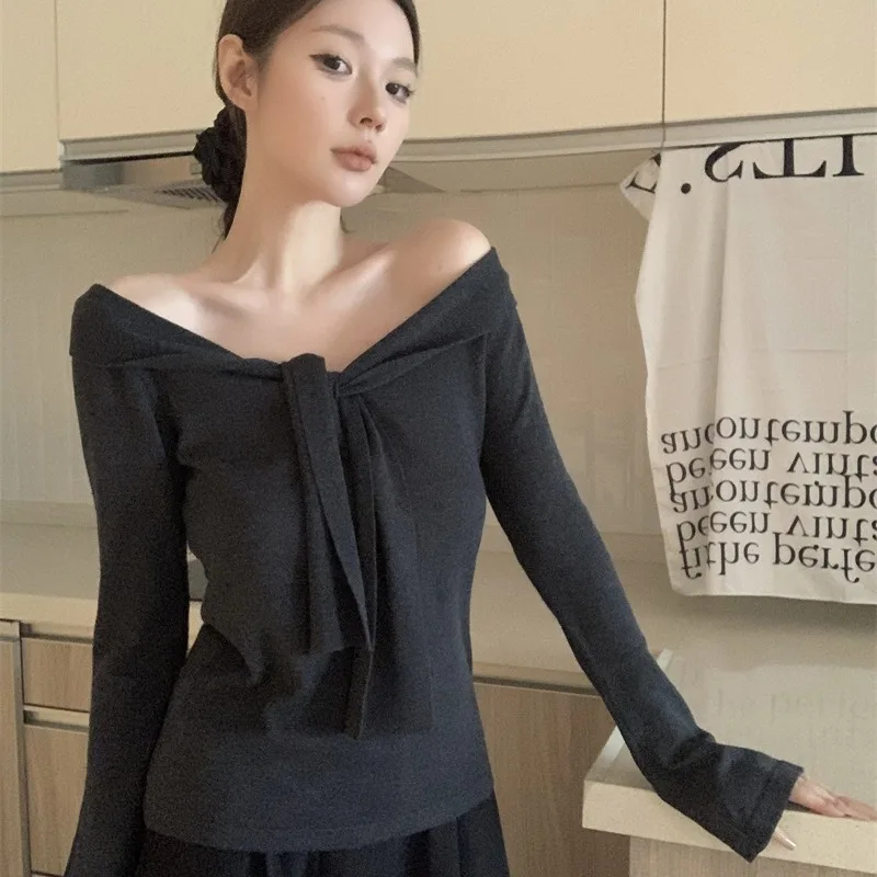 デザインセンセーション オルダー ベアード ロングスリーブ ニットトップ ノット付き細ストラップ 若い女性向け 秋冬新作 スレ ファイオナ...