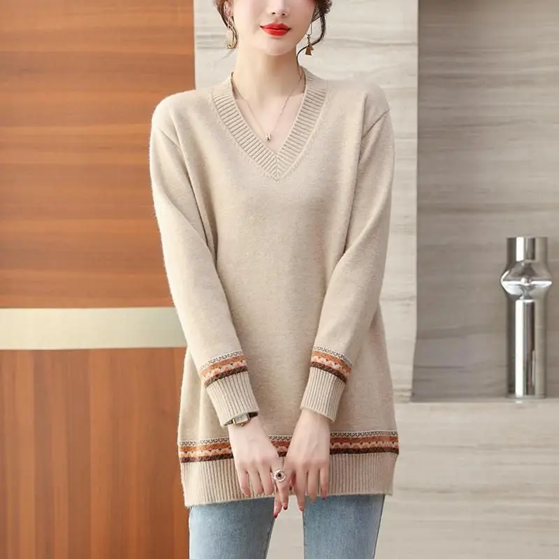 2023 New Autumn and Winter Minimalist Color Matching Threaded V-neck Loose Casual Versatile Thin and Stylish Base Knit Sweater