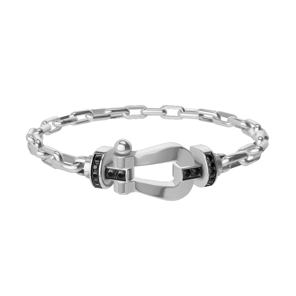 

Chain clause horseshoe-shaped bracelet, large size, luxurious and high-end, with a sense of sophistication.