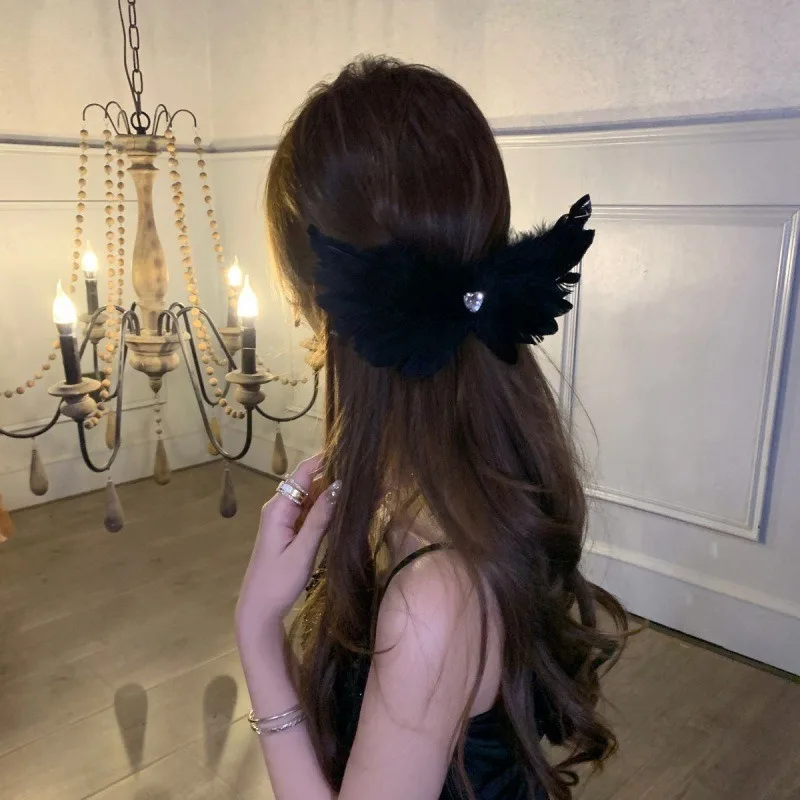 

1 Pcs Women's Hair Clips Feather Wings Simple Sweet Cool Gentle Cute Kawaii Hair Clips Lolita Cos Party Hair Accessories Girl