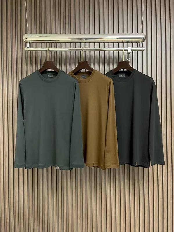 

Итальянская футболка Brio 25aw из хлопка с круглым вырезом и длинными рукавами с одним низом