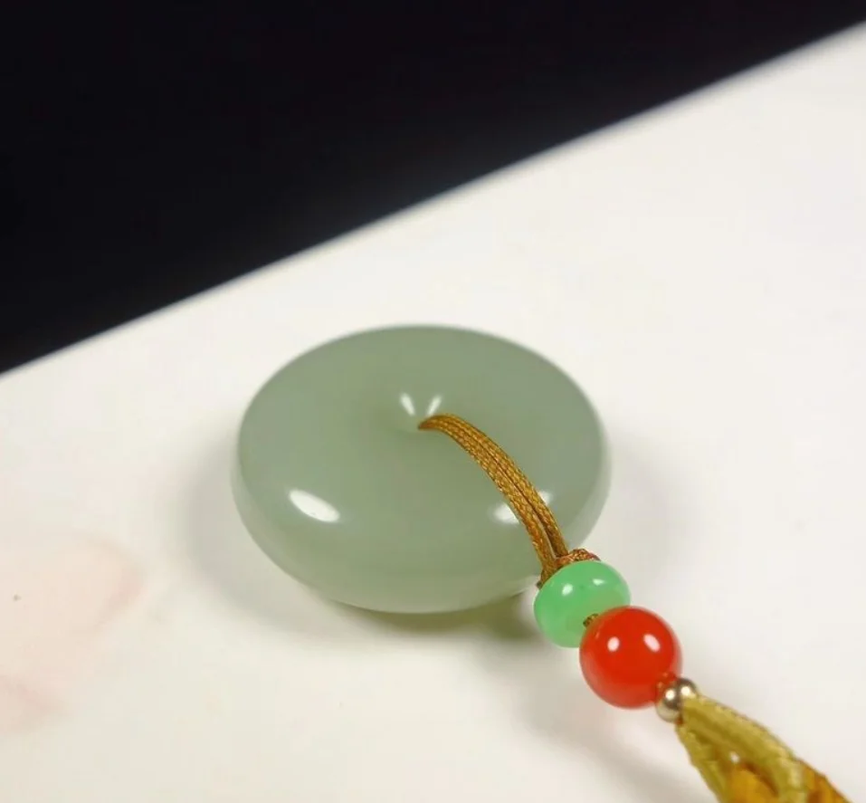 Fine Jewelry Natural Hetian Nephrite Jade Qinghai Material Safety Buckle Pendant For Men And Women