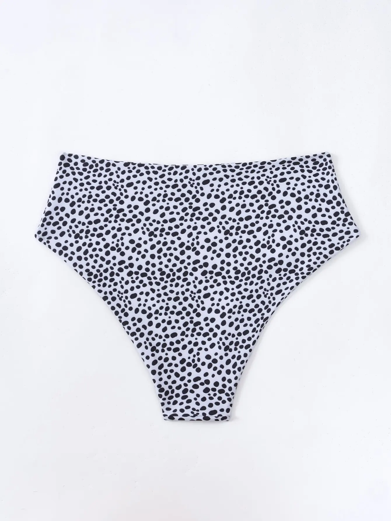 Solid colors, new sexy leopard print, polka dots, simple basics, high-waisted briefs, more fashion-forward than Keeny