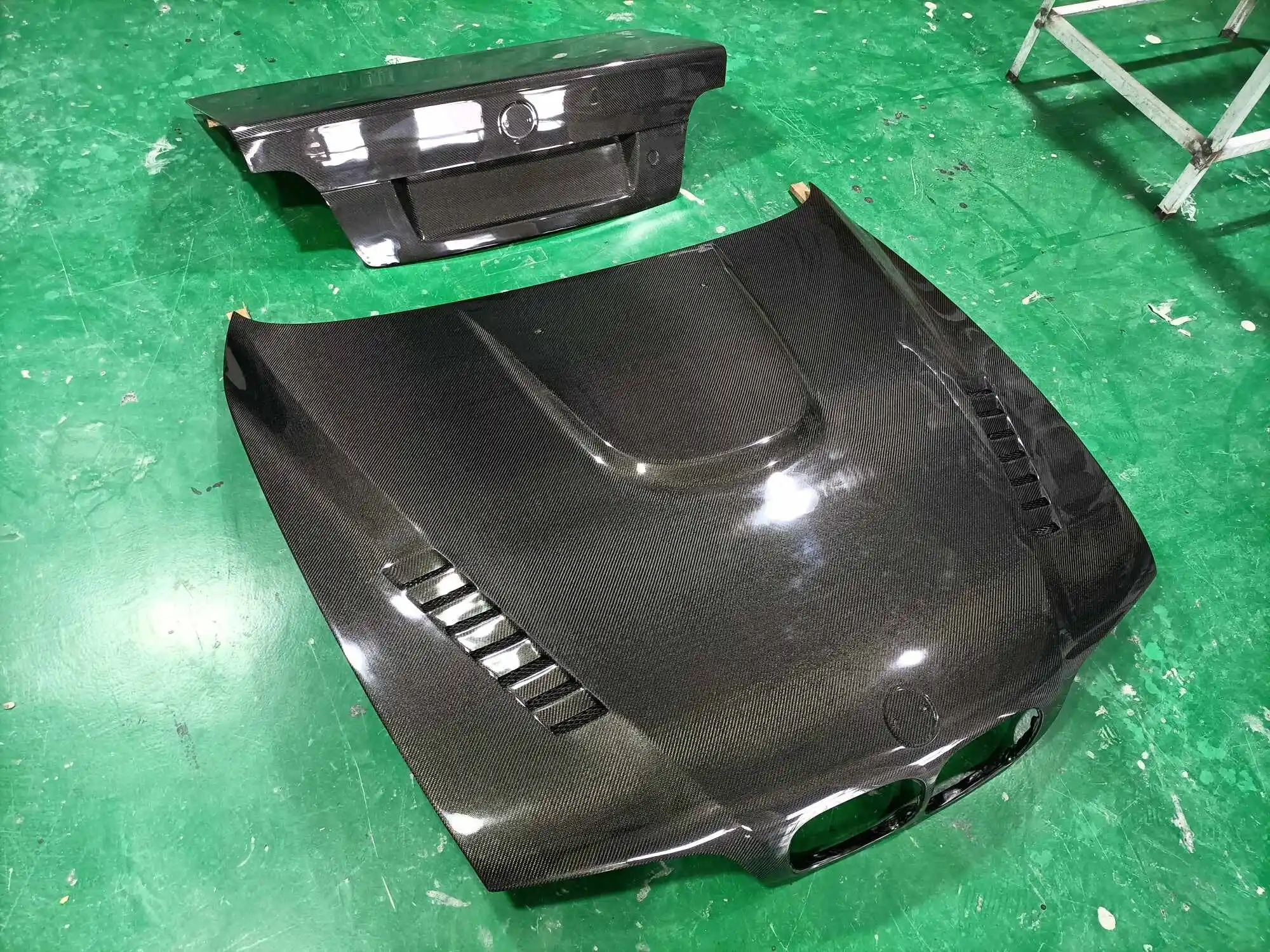 Car Parts E39 Carbon Hood and Trunk for  Gtr Style 520i 530i 540I Vent Bonnet E39