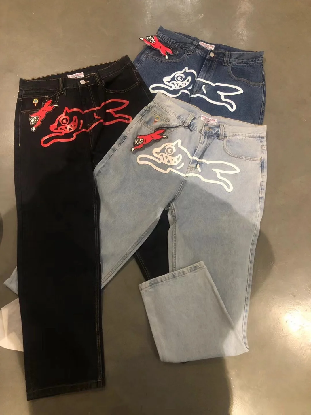 

Top Class US Trendy ICECREAM Running Dog Printed Men Straight Denim Pants Loose Fit YKK Zipper Casual Denim Jeans Pants Trousers