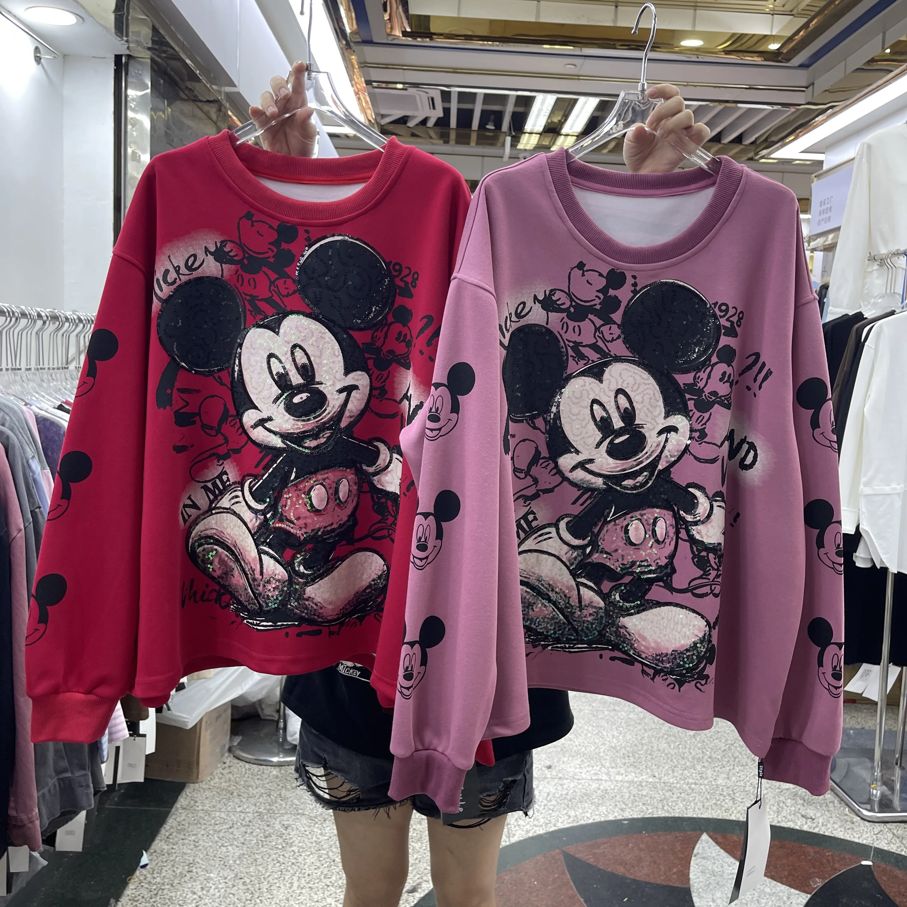 Heavy Sequin Pullover Sweatshirt for Women Early Autumn New Fashion Cartoon Print Sequin Round Neck Loose Long Sleeve Top