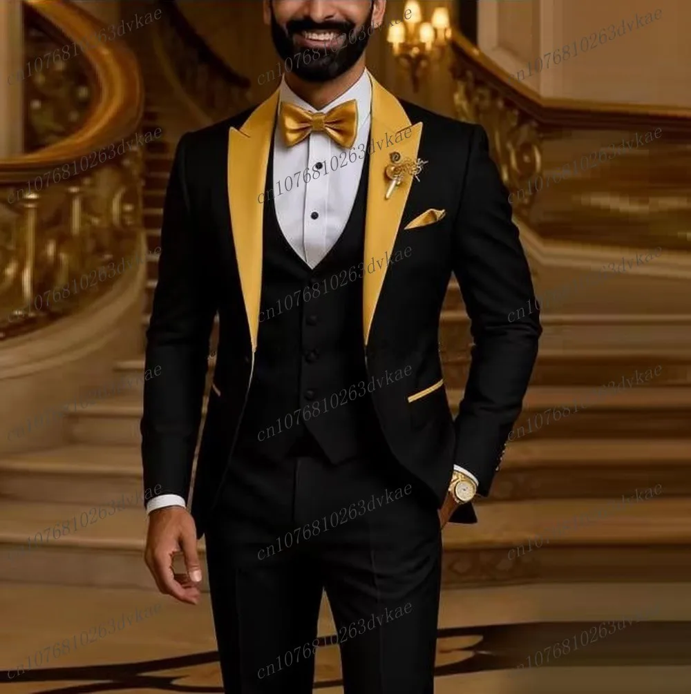 

Новый мужской костюм-тройка Gold Collar Black: пиджак, жилет, брюки. Идеально для свадьбы, вечеринки, выпускного, деловых встреч.