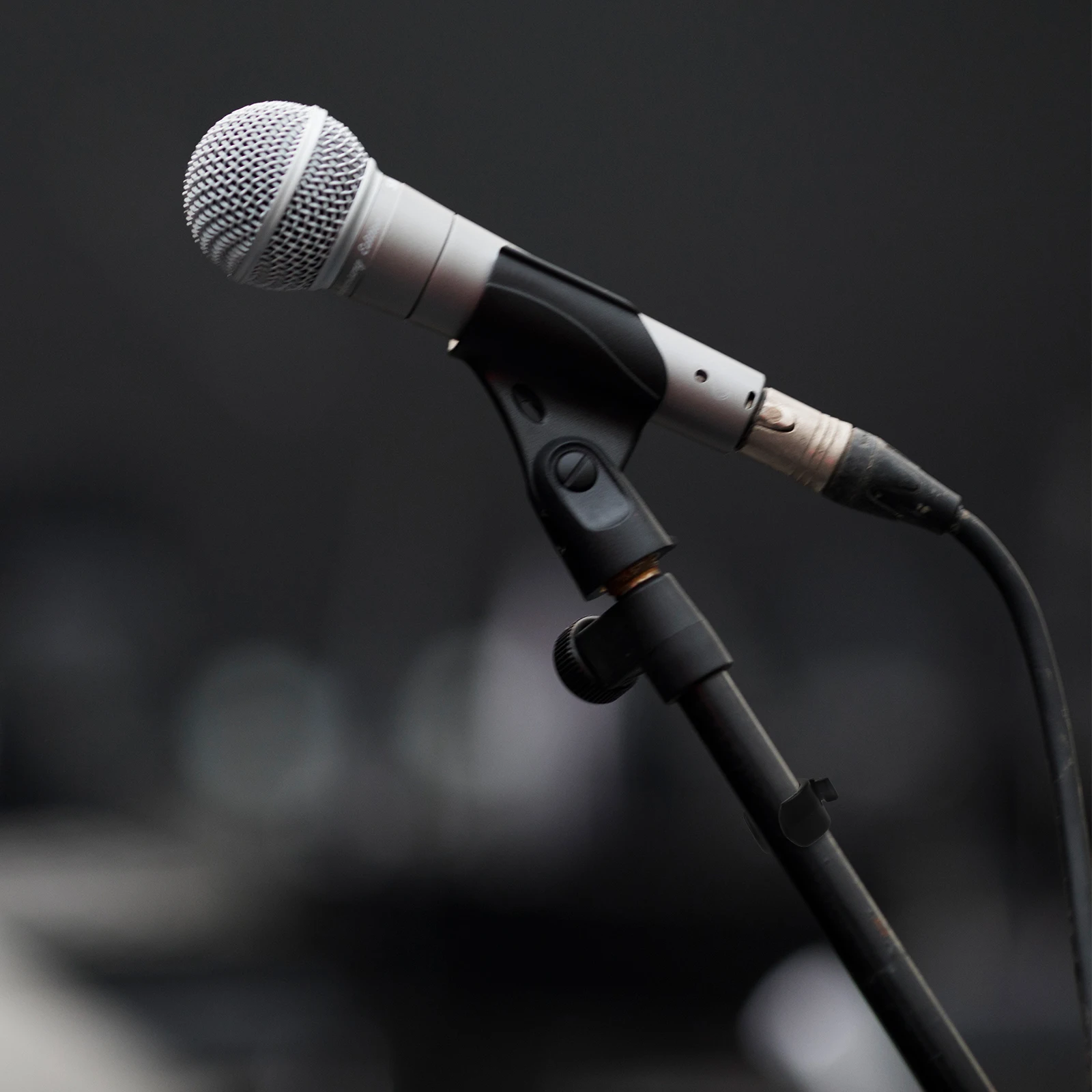 20 Piezas de Abrazaderas para Cables de 20 mm, Soporte de Plástico Resistente para Micrófono, Clips para Organización de Cables