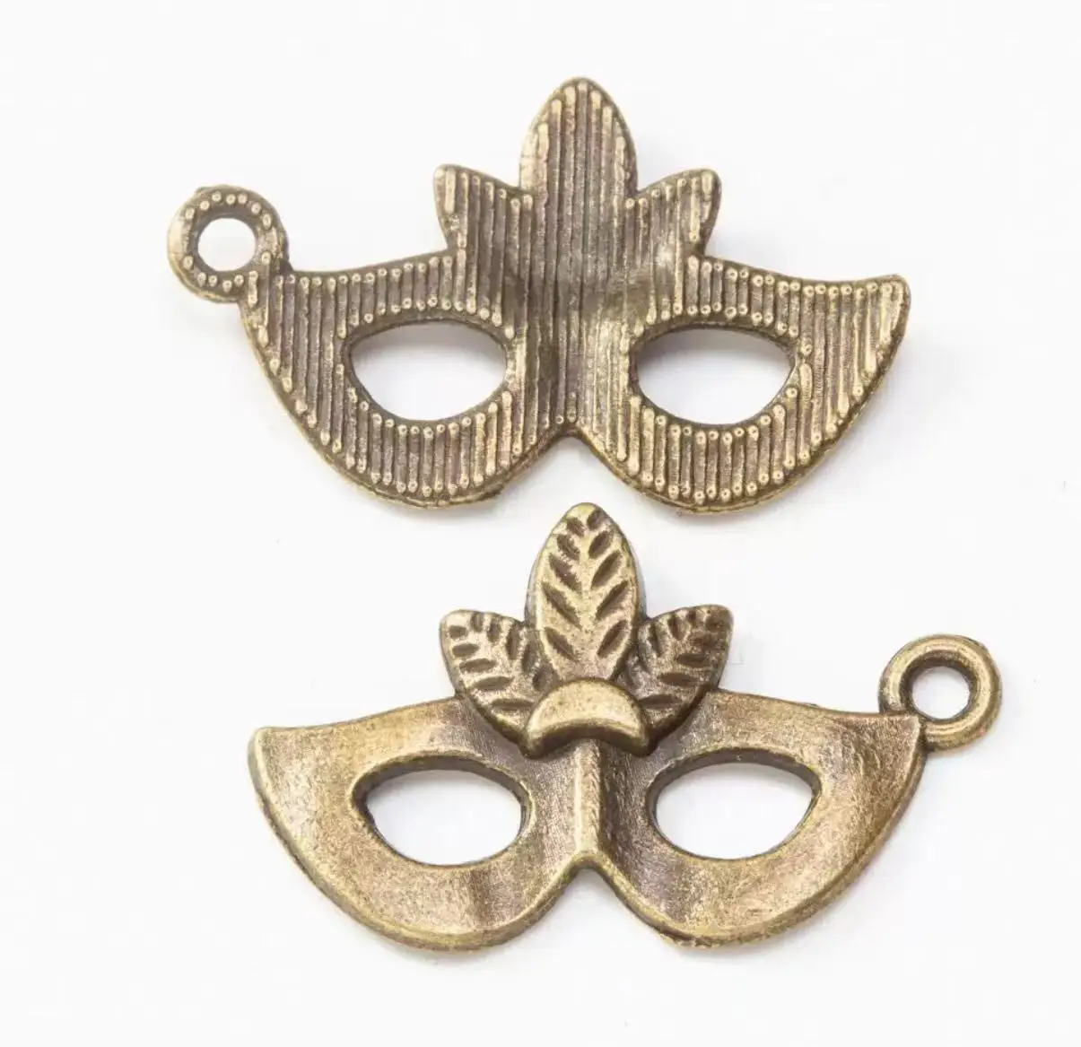 

15pcs 13*26*3mm Zinc alloy metal classic charms for jewelry making TL0026