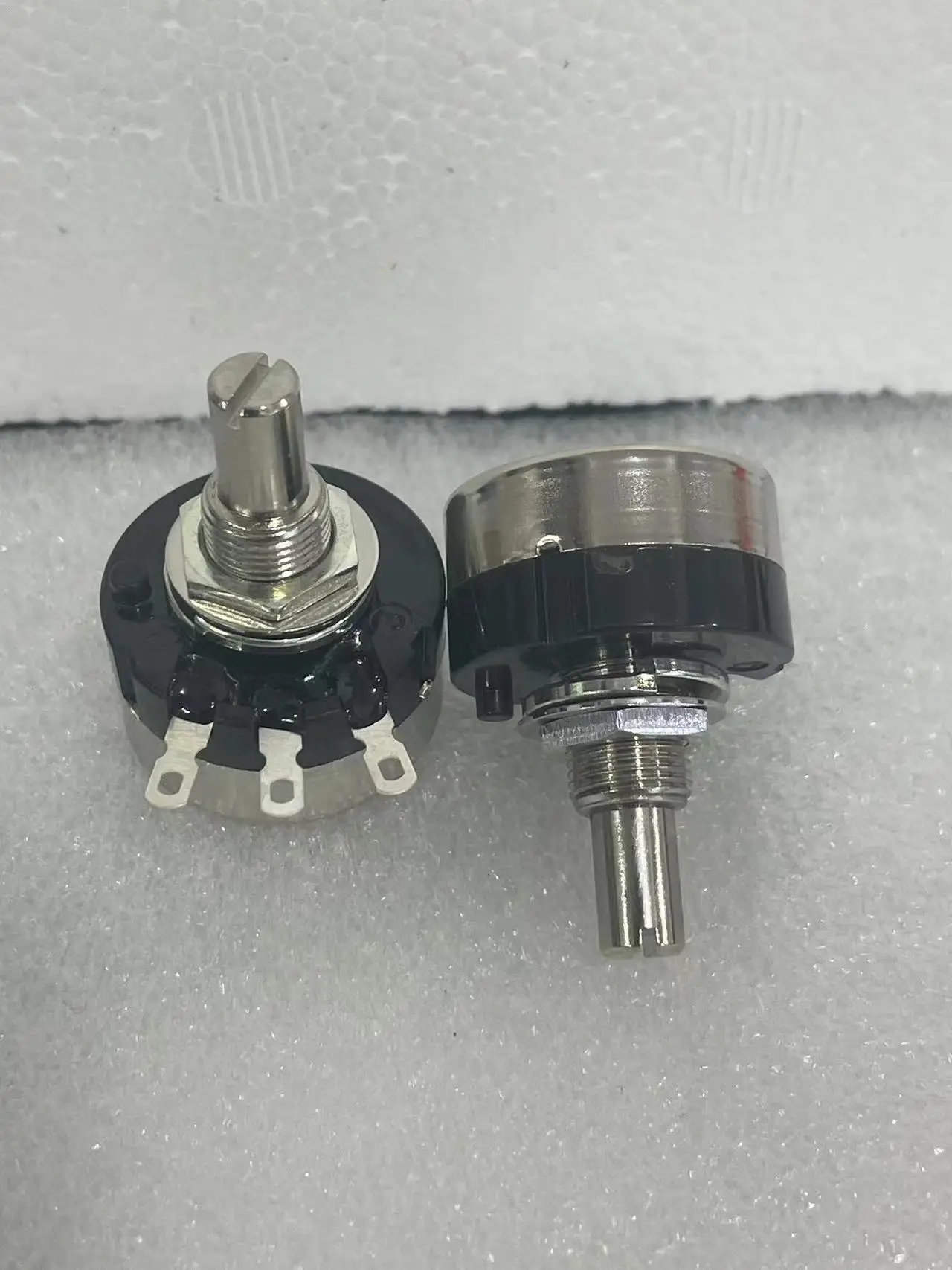 

RV24YN20S Potentiometer B501 B103 B202 B502 B102 B203 B503 B104 B204 B504 B105 Potentiometers 500 ohm 10K 20K 50K 100K 200K ohm