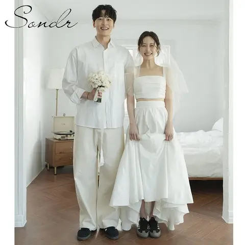 Sondr 간단한 A 라인 2 조각 한국 웨딩 드레스 Pleats Taffeta 신부 가운 민소매 바닥 길이 민소매 맞춤형