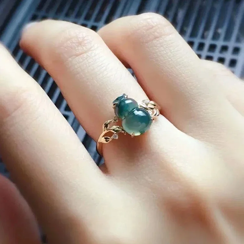 

Creative Natural High Ice Chalcedony Silver Inlaid Gourd Leaf Opening Adjustable Ring Elegant Charm Exquisite Ladies Jewelry