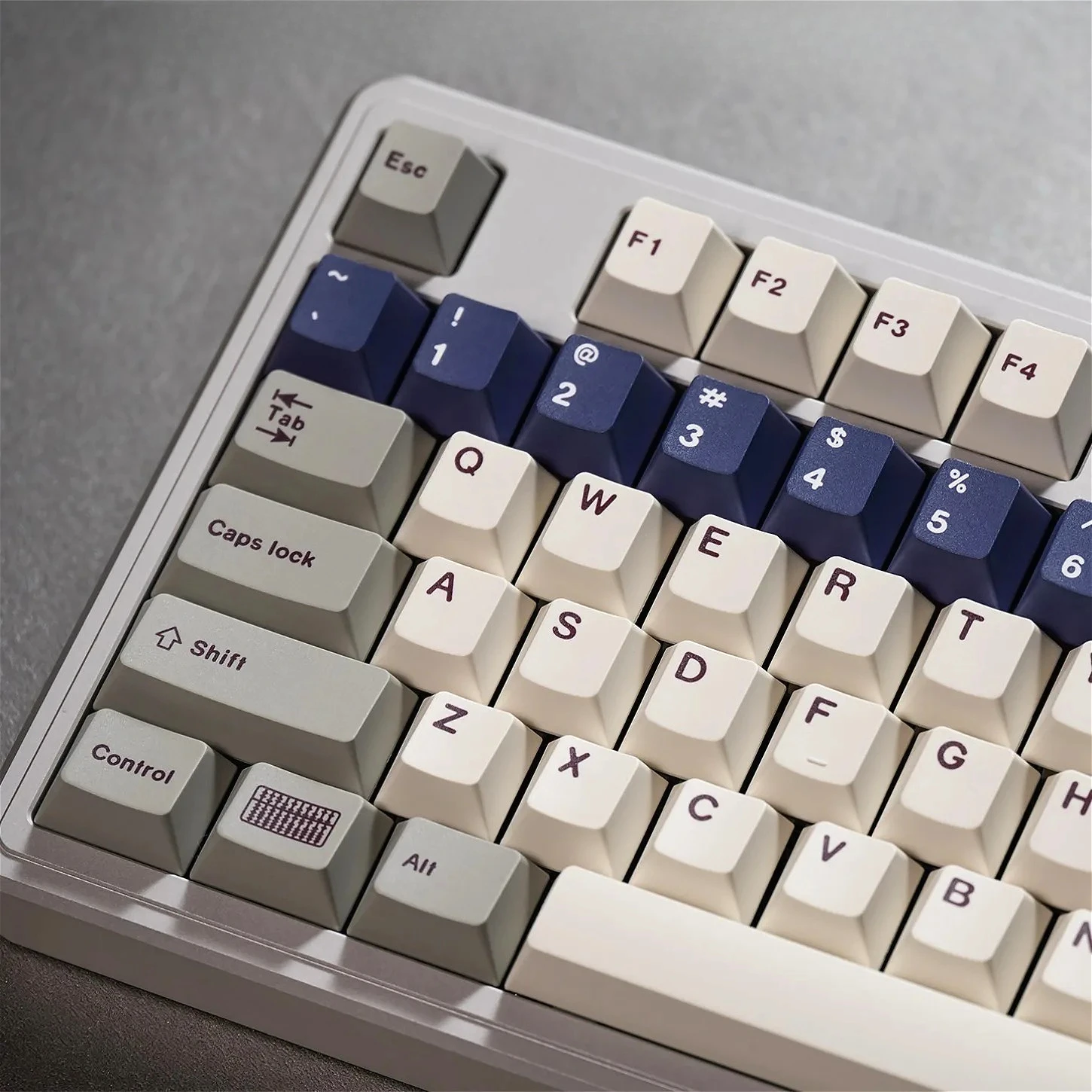 

Beautiful Pink/purple/red/black/blue Cherry Keycap Kit PBT 155 Keycaps Compatible with 61/75/87/104/108 Mechanical Keyboard