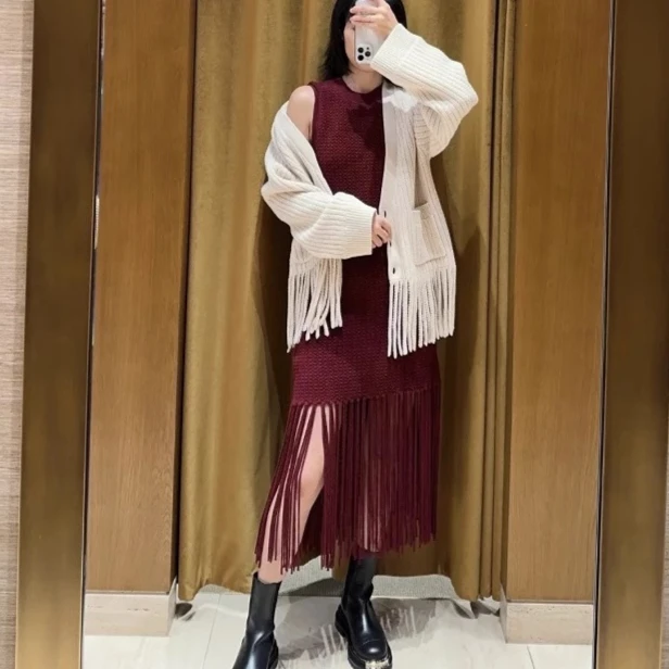 

Women 2024 new knitted dress sleeveless tassel decoration round neck party midi robe