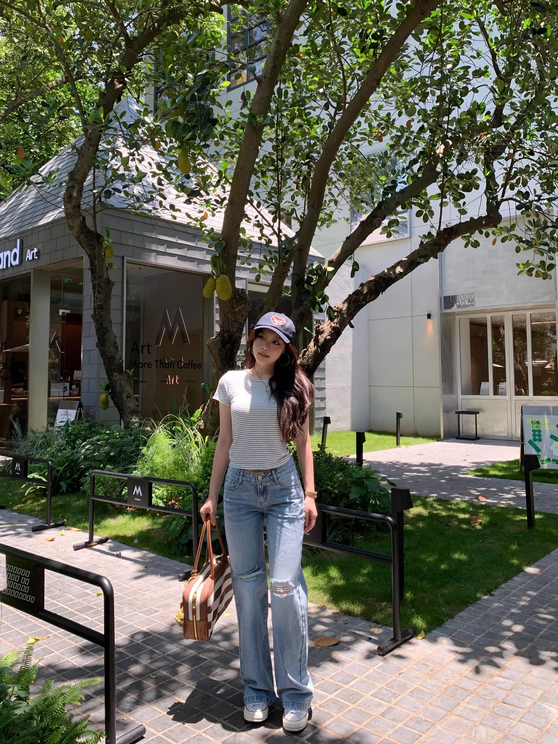 

Джинсы Chee California Ice Blue Hole прямого кроя, американские повседневные брюки с низкой талией и широкими штанинами, летняя коллекция, на молнии