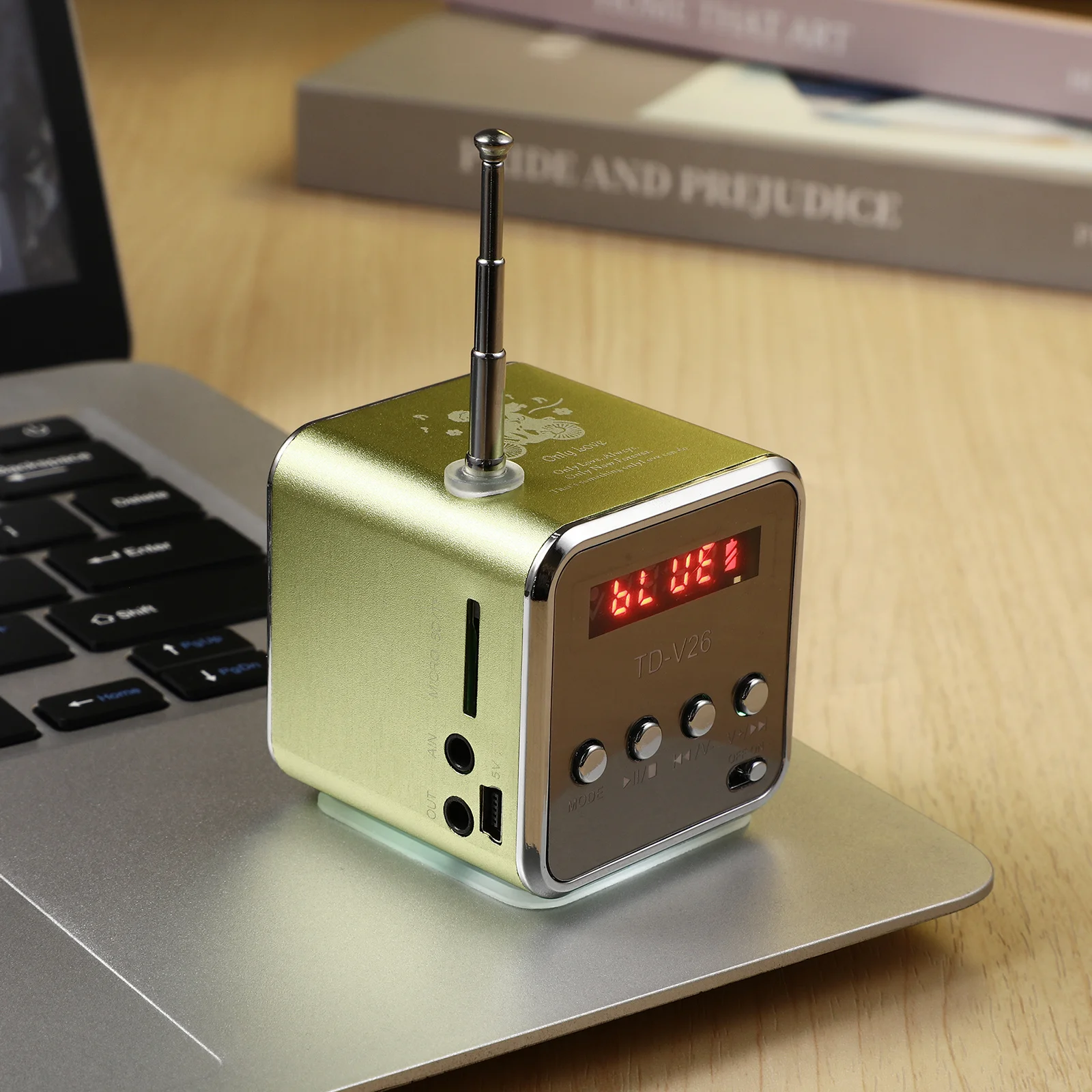 مكبر صوت رقمي صغير محمول، مشغل Mp3 Mp4، قرص USB صغير، راديو Fm، تصميم مدمج أخضر، صوت واضح #2