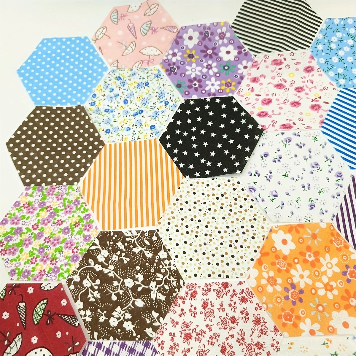 50/100pcs Hexagonal Cotton Patchwork Fabric Random Colors LowDensity Fabric Used Sewing And Quilting Material For Handicrafts Fa