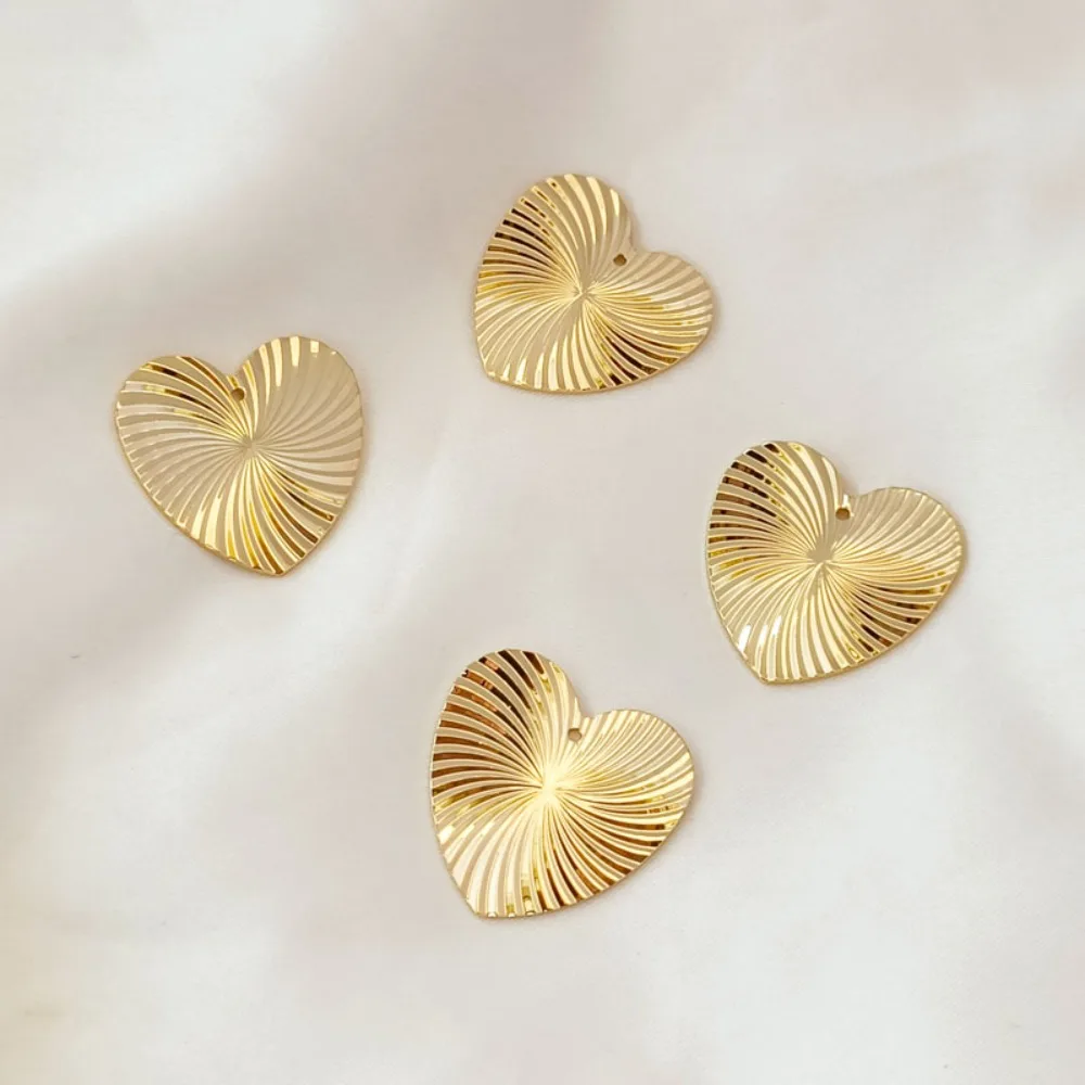 14K Copper Gold-plated Patterned Road Heart Heart Single-hole Pendant, Bracelet, Necklace, Earrings, Pendant DIY Accessories