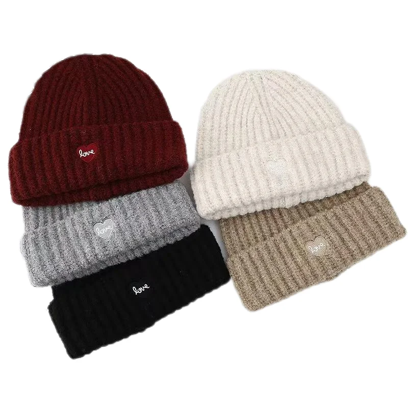 

2024, зимние вязаные шапки для женщин и мужчин, кашемировые шапочки с вышивкой в виде сердца, роскошные брендовые теплые шапки для пар, оптовая продажа