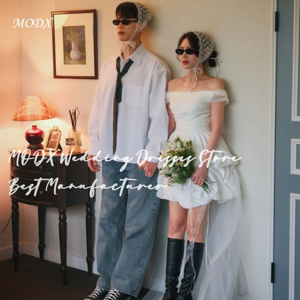 abito-da-sposa-coreano-modx-chic-color-avorio-con-spalle-scoperte-silhouette-mini-a-sbuffo-strascico-in-tulle-rimovibile-per-feste-nuziali