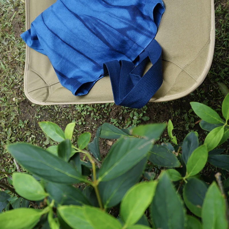 Chinese Traditionele Handgemaakte Plant Geverfd Blauw Geverfd Stromende Water Lijnen Milieuvriendelijke Tas Commuter Handtas Rugzak Schoudertas