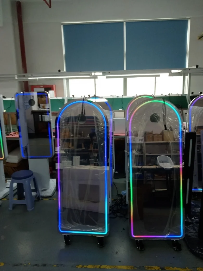 Travel Case Pack 32 Inch LCD Touch Screen Computer DSLR Photo Booth Machine Wedding Party Selfie Mirror Photo Booth