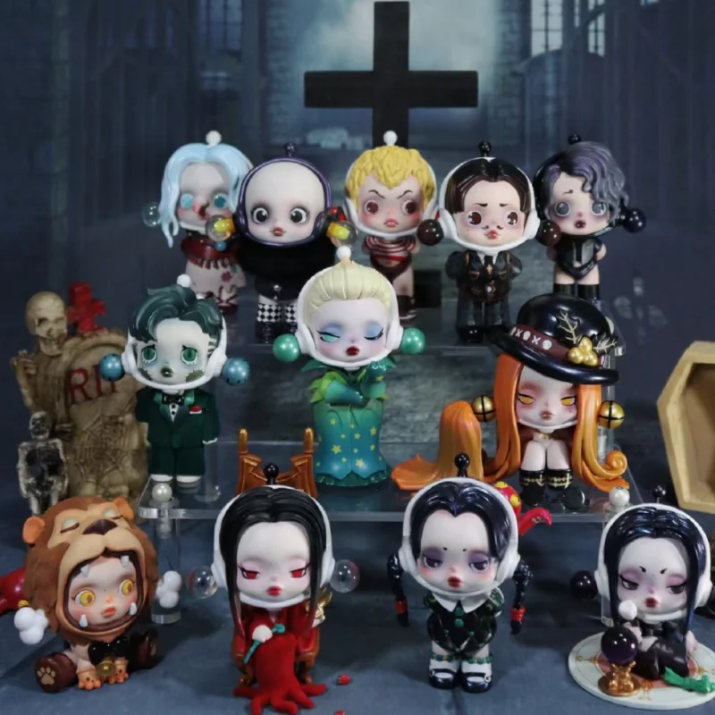 User-X Skullpanda X The Adams Family Series Blind Box Doll Action Figure binarie Modello Doll Toys Figure Regalo di compleanno Anime