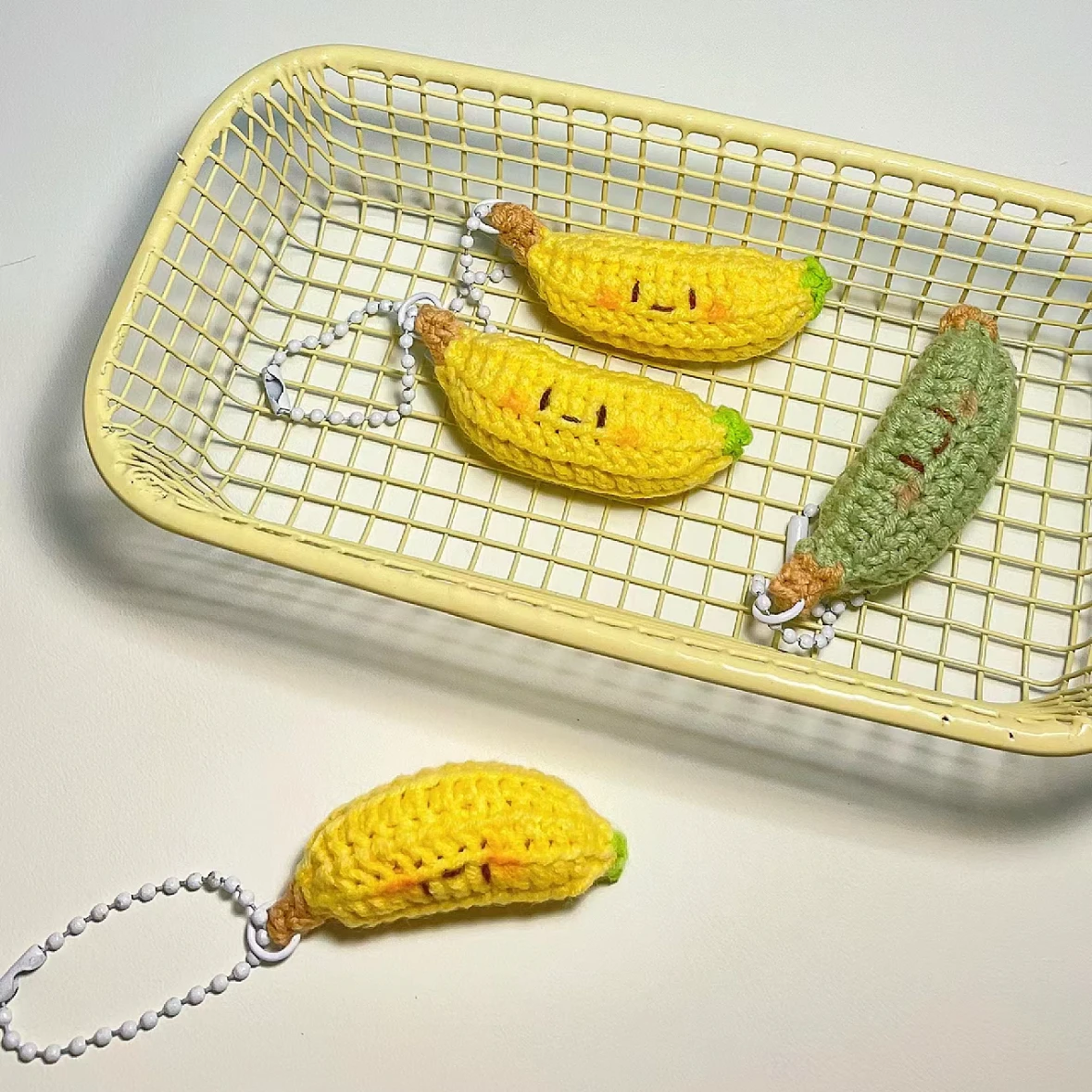 バナナ糸フック針 DIY 編み物材料バッグキーホルダーギフト完成品不織布普通糸キーホルダー