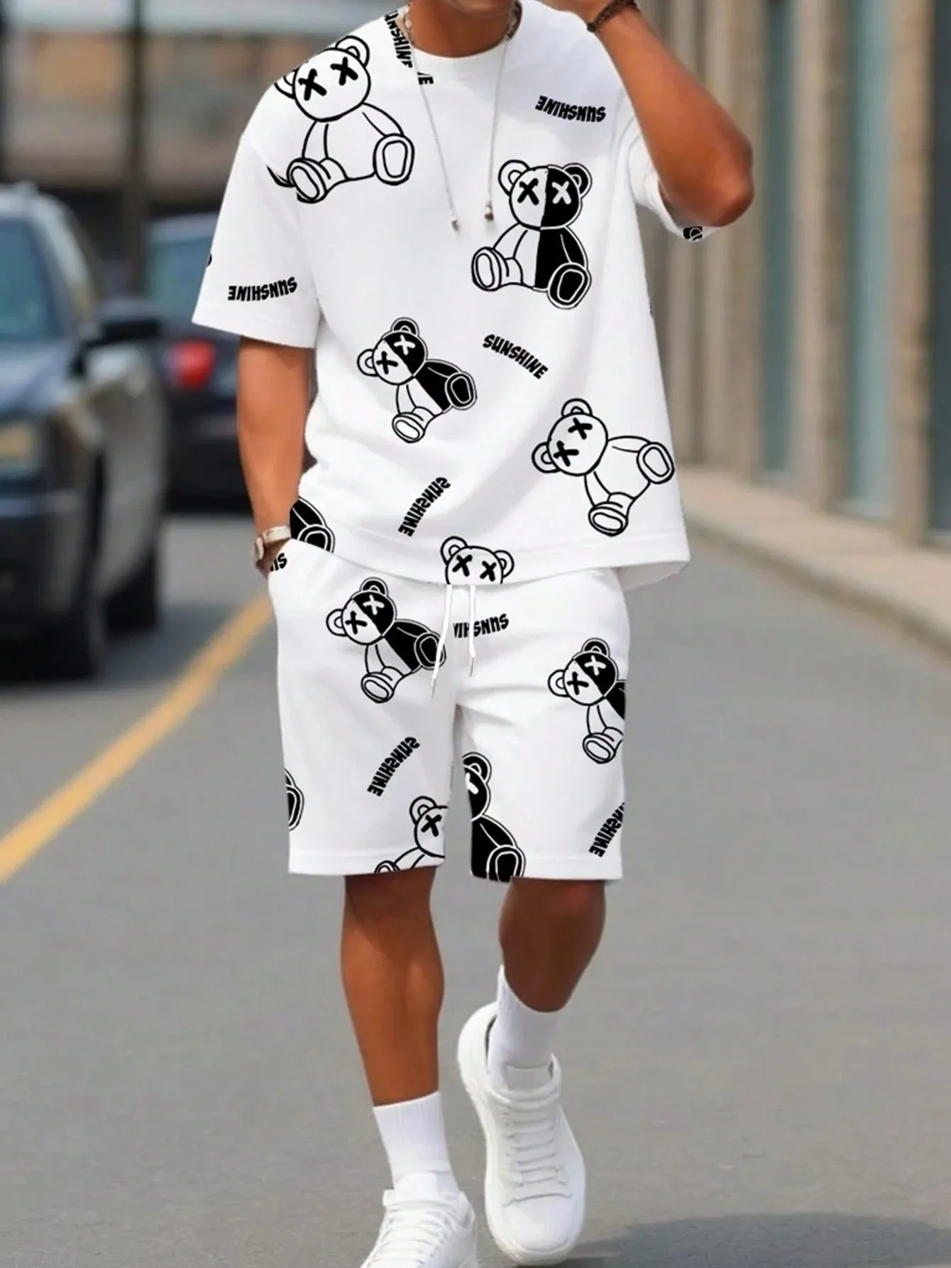 

2026 Summer Men's Suit with Bear Print Breathable Lightweight Casual and Fashionable Outdoor Men's Clothing