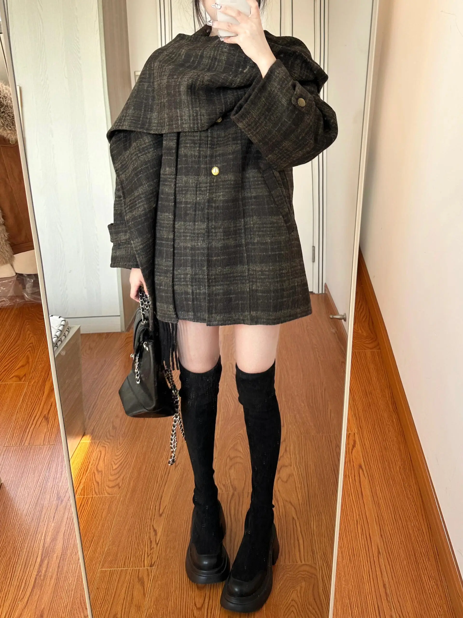 

Retro Plaid Woolen Coat Women Winter New Korean Sle Loose ort Cloak oulder Wrap Large Size Commute Straight Tube Coat