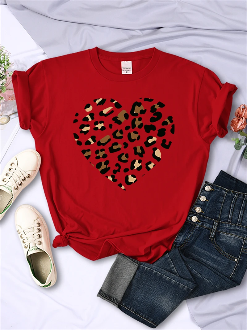 Camiseta sencilla con corazón de leopardo roto para mujer, camisetas informales de moda, camiseta suave, ropa Harajuku