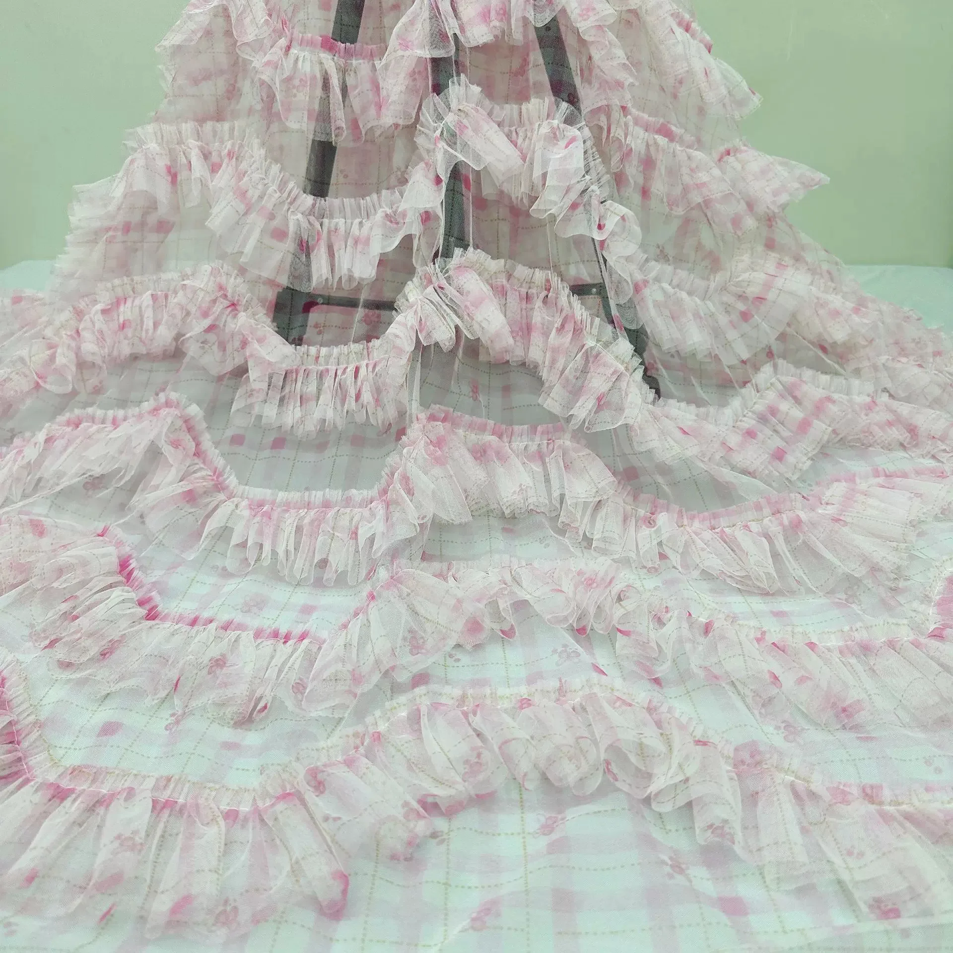 ผ้าตาข่ายปักลายตาราง 1 หลา ผ้า - Embroidery Wedding บทวิจารณ์และราคา