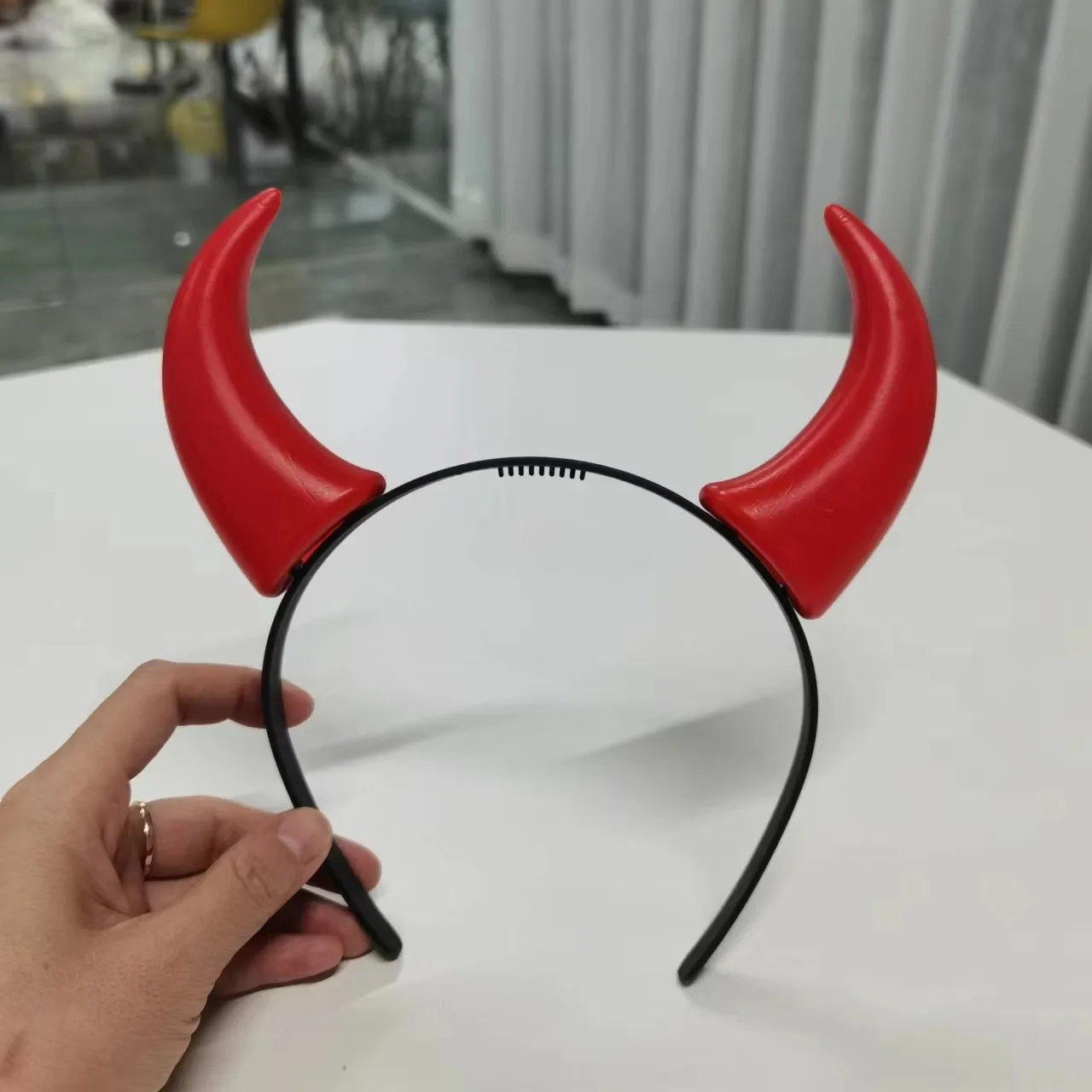 Set di accessori per costumi da fata del diavolo carino - Fascia per spada da cupido con fiocco rosso per giochi di ruolo di Halloween per la fotografia sul palco