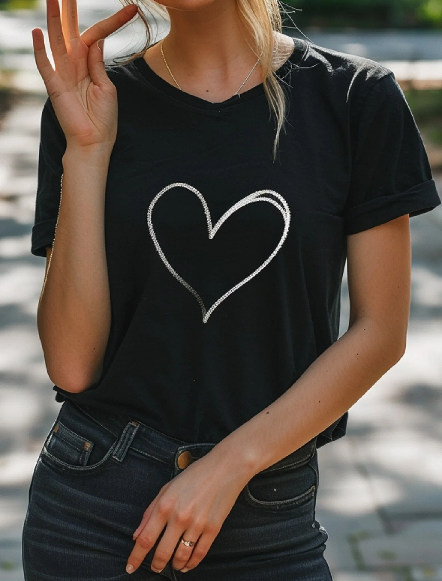 Black Tee with White Heart for A Chic Look Natural Chic Vintage T-Shirt Custom Printed Short Sleeve Shirts Y2k Women Clothing