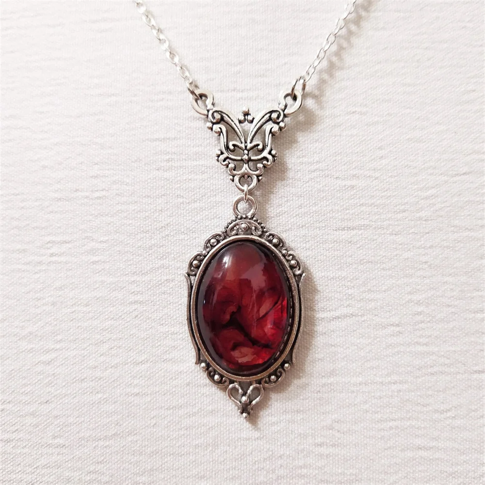 Gothic Blood Red Quartz Charm Necklace Oval Pendant Necklace For Women Halloween Vampire Embossed Witch Jewelry Vintage Chokers