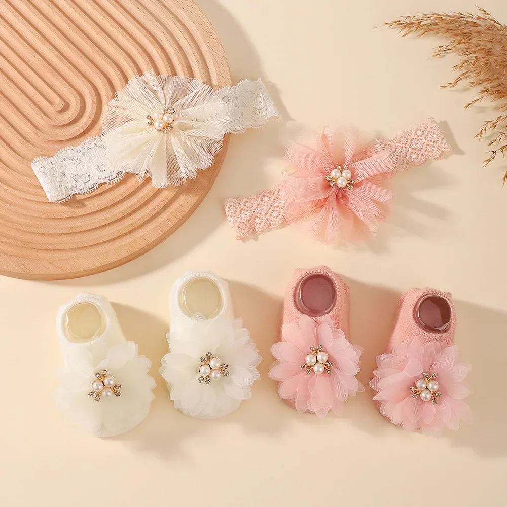 2-teiliges Baby-Set mit Niedlichem Perlenblumen-Stirnband und Socken, Weiches Spitzen-Haarband für Mädchen, Elastischer Turban, Weiche Socken, Neugeborenen-Kopfbedeckung
