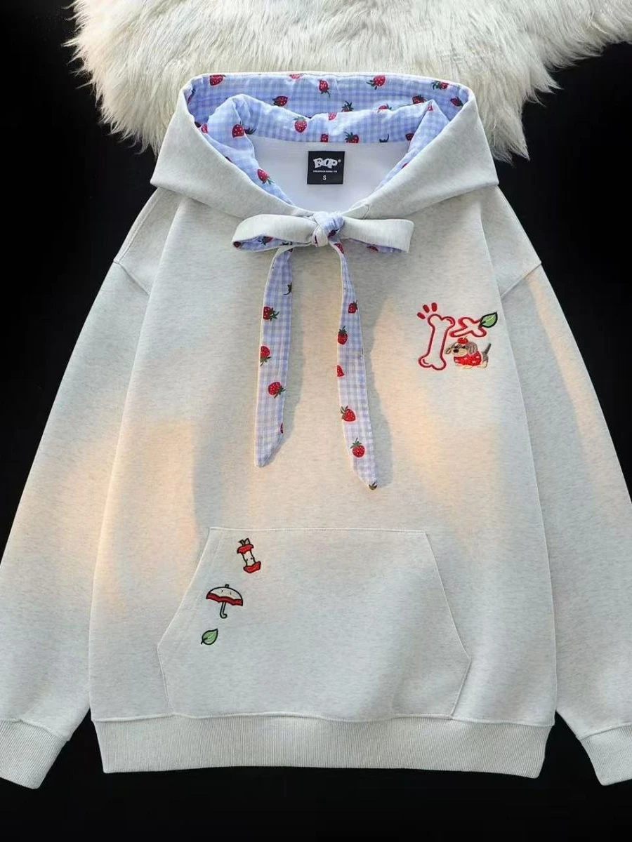 سترة كلاسيكية على طراز Preppy سترة لطيفة بجيوب مطرزة للسيدات Y2k قطع علوية يابانية حلوة كاواي كارتونية مع قلنسوة للسيدات بأكمام طويلة