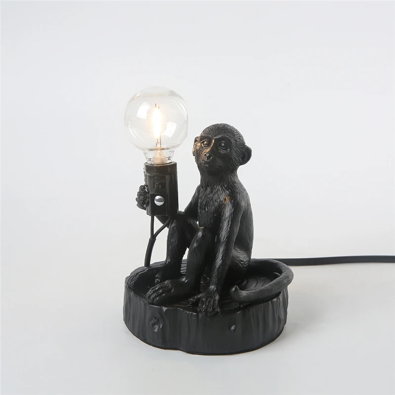 Nordic Creative ตารางโคมไฟสําหรับ Home โคมไฟข้างเตียงเรซิ่นลิงโคมไฟห้องนอนเด็กตกแต่งบ้าน