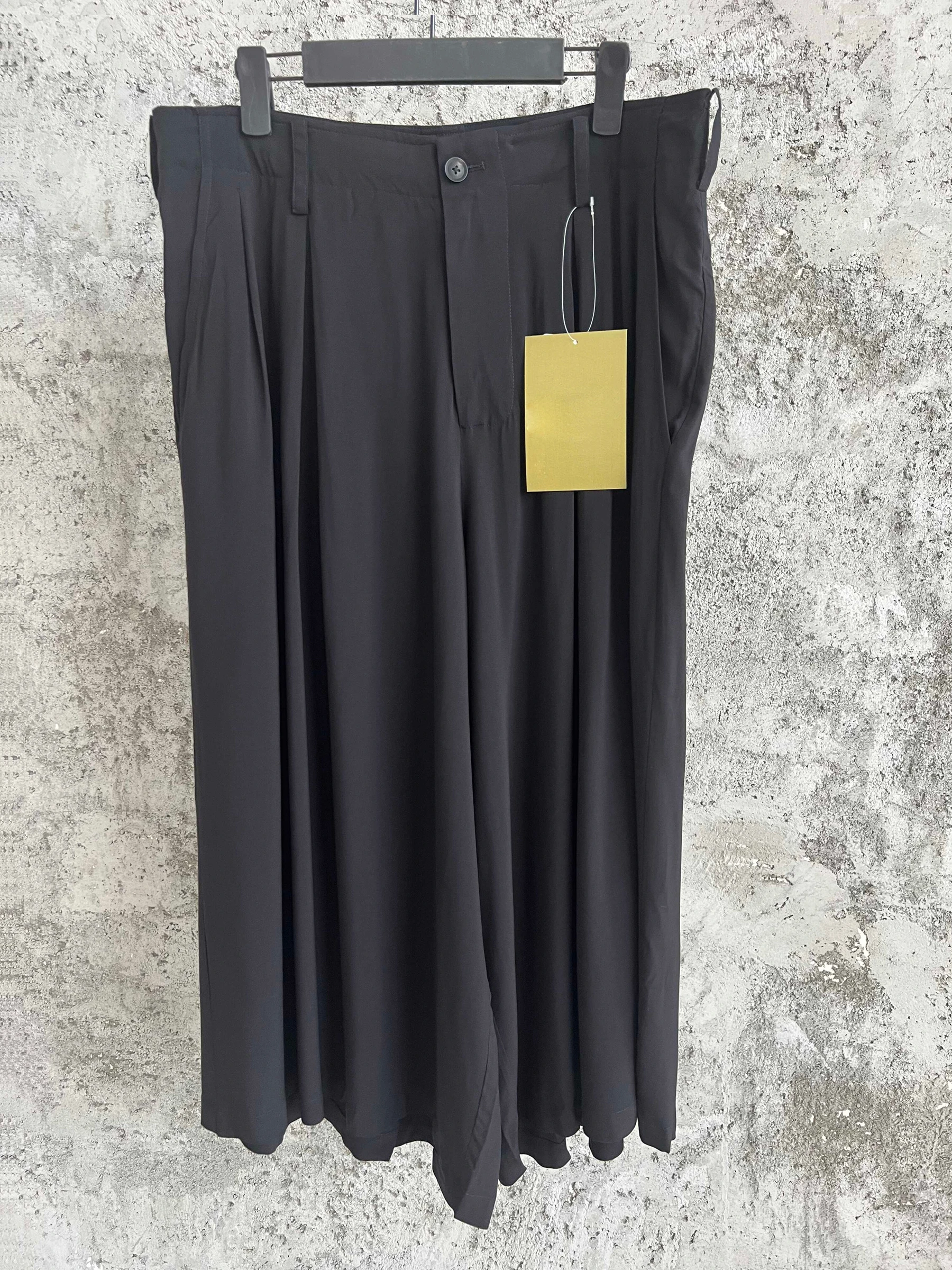 

TOP-YAMAMOTO drawstring wide-leg nine-inch long pants, Japanese-designed barron pants and lantern pants