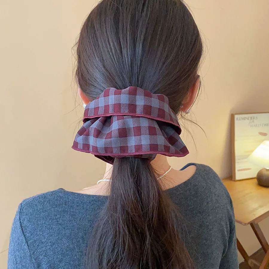 Thumbnail 3 - #25 Cheap Scrunchie Hair Ties Worth Buying